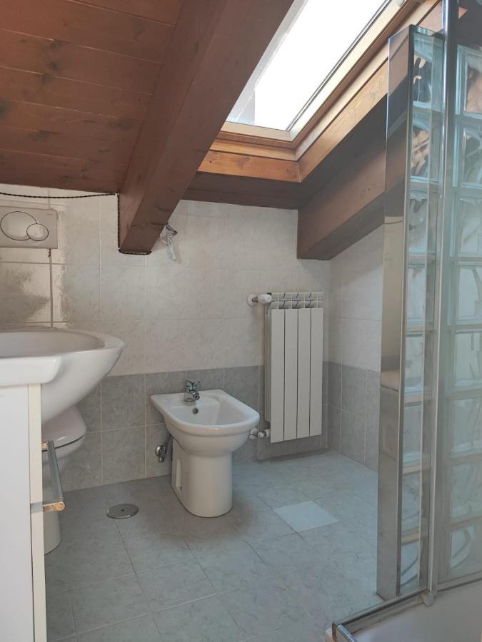 Red Lux Apartment Фьюмичино Экстерьер фото